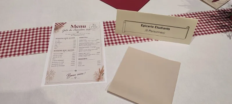 La table réservée à l’Épicerie Étudiants